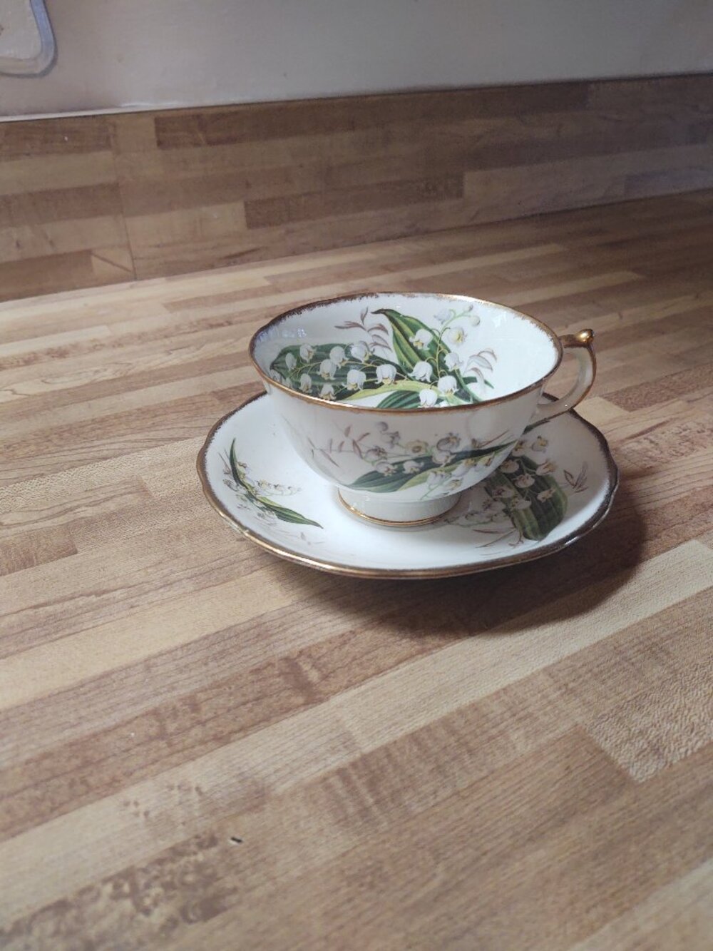 Melba fine bone china